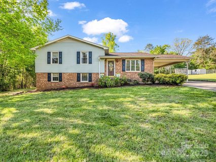 222 E Melissa Lane sold home in Woodfield, Forest City, NC
