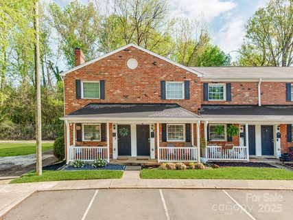 1217 Green Oaks Lane sold condo in Williamsburg On Commonwealth, Charlotte, NC