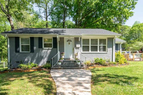 4225 Abbeydale Drive sold home in Robinhood Woods, Charlotte, NC