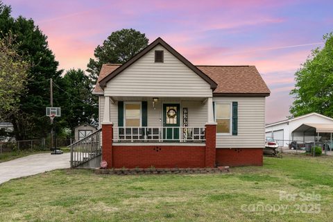 557 Hunter Avenue sold home in Franklin Heights, Kannapolis, NC