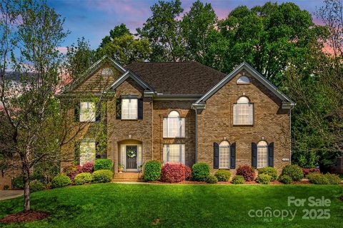 405 Five Leaf Lane