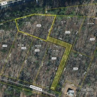 2260 Magnolia Place active home in Maverick Acres, Morganton, NC
