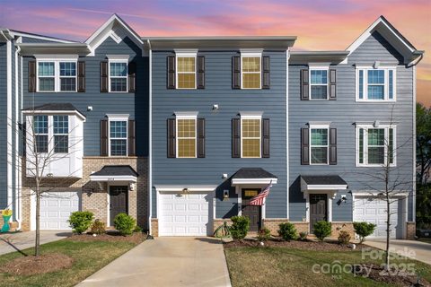 2410 Dr Carver Road sold home in Villages at Beachmont, Charlotte, NC