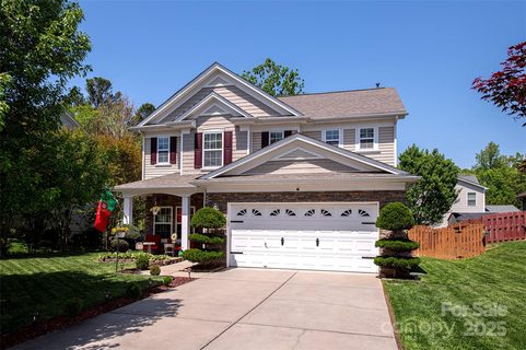 739 Ivy Trail Way