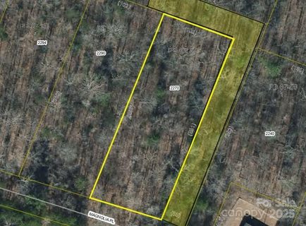 2270 Magnolia Place active home in Maverick Acres, Morganton, NC