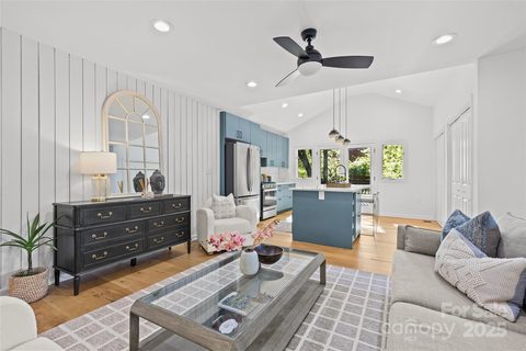 1330 Dean Street sold home in Oaklawn Park, Charlotte, NC