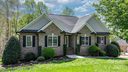 1158 Waterford Drive sold home in Hickory, SC
