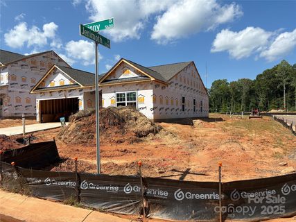 5602 Skinny Drive