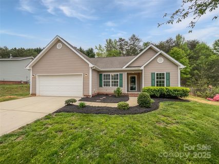 526 Pennyfields Lane sold home in Faulkner Ridge, Clover, SC