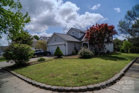 10202 Orchard Grass Court active home in Planters Walk, Charlotte, NC