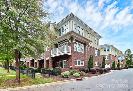 1412 W 4th Street sold townhome in Grandin Heights, Charlotte, NC