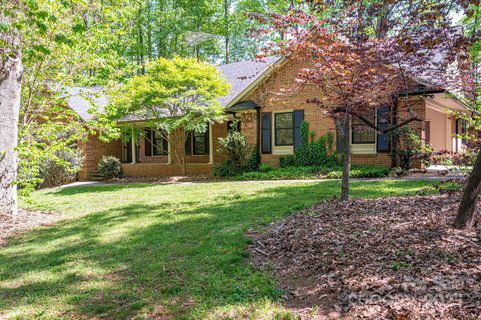 1058 General Hoke Drive sold home in General Hoke Drive, Lincolnton, NC