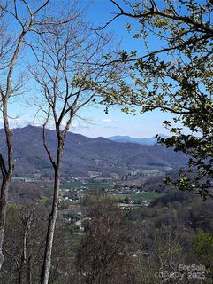 40 Dorchester Road sold home in Crystal Tree, Waynesville, NC