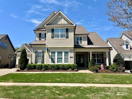 313 Newington Court
