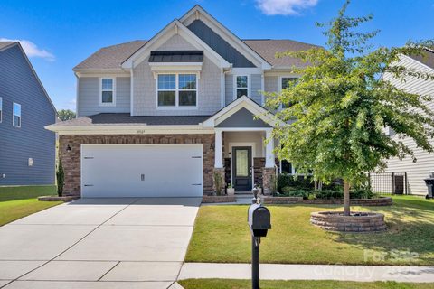 15127 Oleander Drive