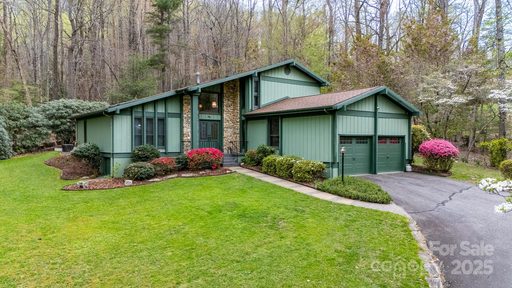 9 Chippewa Lane sold home in Indian Hill, Hendersonville, NC