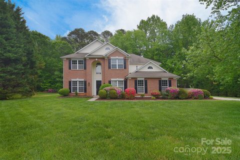7206 Forrest Rader Drive sold home in St Ives, Mint Hill, NC