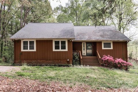 948 Kingswood Drive sold home in River Pines, Rock Hill, SC
