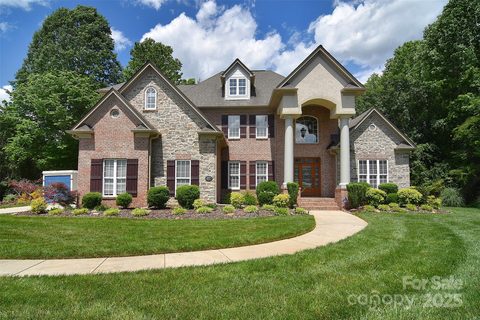 6927 Ellington Farm Lane sold home in Ellington Farm, Mint Hill, NC