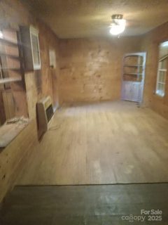 74 Round Top Road sold home in Land of Lakes, Mill Spring, NC