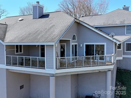374 Skylark Lane sold townhome in Knoll At Laurel Ridge, Waynesville, NC