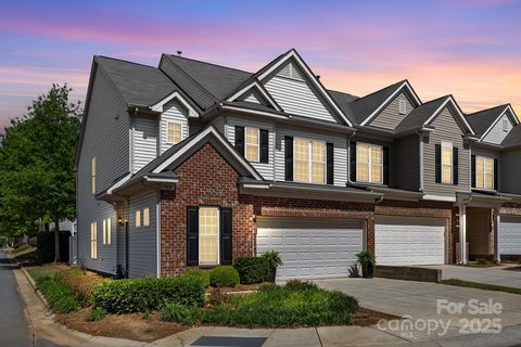 5908 Glassport Lane