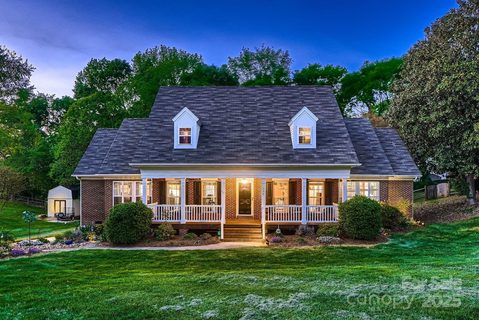 308 Valhalla Drive sold home in Valhalla, Harrisburg, NC