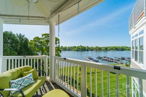 637 Williamson Road 309 sold home in Harbor Point Village, Mooresville, NC