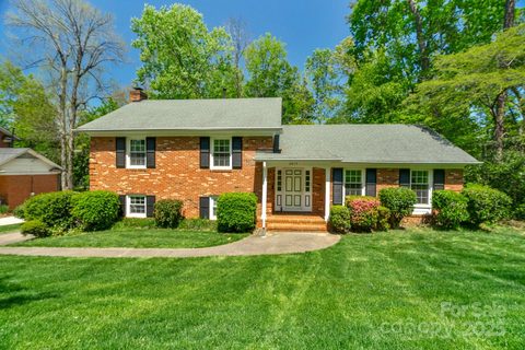 Previously sold for $585,000