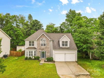 9010 Davis Crossing Court sold home in Davis Ridge, Charlotte, NC