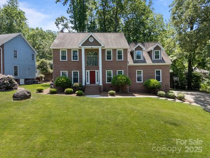 9000 Stourbridge Drive