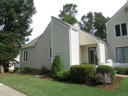 449 Eastwood Drive 1301