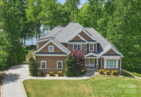 2501 Mt Isle Harbor Drive