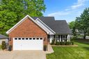 7239 Oxford Hunt Drive sold home in Stanley, SC