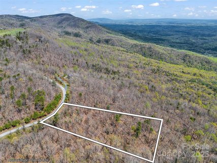 280 Eastman Place active home in Brights Creek, Mill Spring, NC