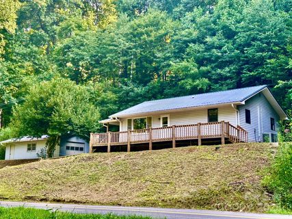 A home in Satellite Mtn Estates