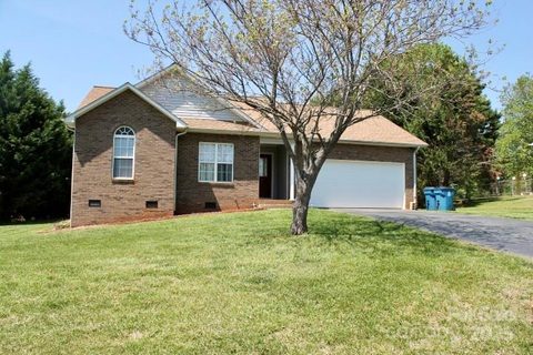 5065 Gateway Drive sold home in Southbridge, Claremont, NC