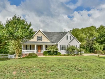 2042 Sunswept Lane sold home in Hunters Place, York, SC