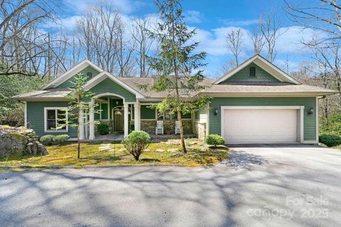 43 Adelv Court