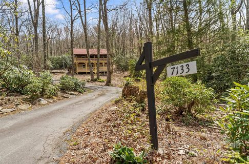 7133 Valley View Drive sold home in Gingercake Acres, Newland, NC