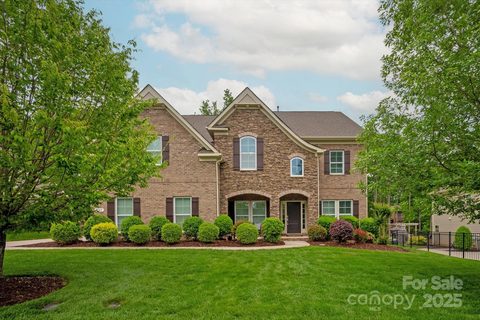 1737 Cavaillon Drive sold home in Cavaillon, Waxhaw, NC