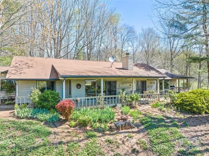817 Ferguson Cove Loop sold home in Millard H Ferguson, Clyde, NC
