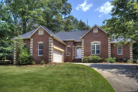 10409 Crestwood Drive