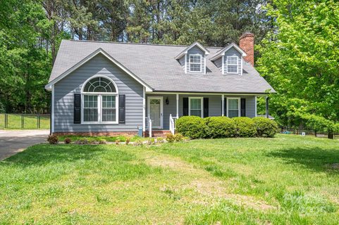 2439 Caswell Court sold home in Governors Square, Gastonia, NC