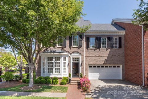6231 Wakehurst Road sold townhome in Burning Tree, Charlotte, NC