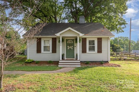 506 Englewood Street sold home in Rockwood, Concord, NC