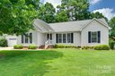 605 Summey Farm Drive sold home in Dallas, SC
