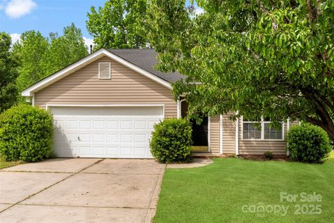 1457 Mandy Place Court sold home in Sunset Village, Charlotte, NC