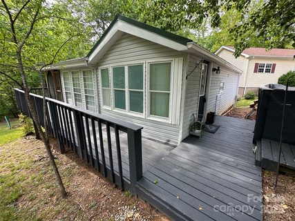 127 Hummingbird Circle
