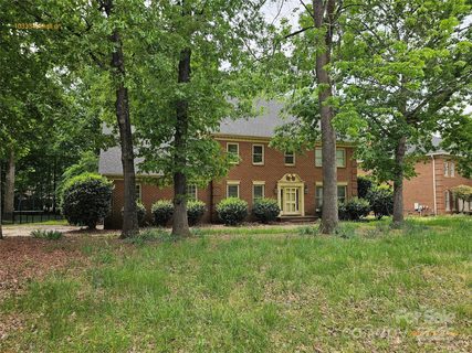 10333 Foxhall Drive